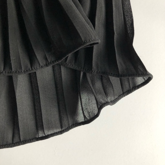 Black embroidered too - Picture 2 of 5